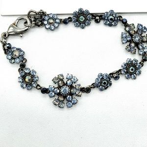 *SOLD* Sparkly Sorrelli Blue Flower Bracelet